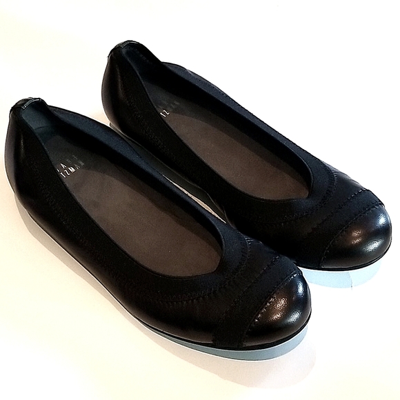 Stuart Weitzman Leather Ballet Pumps Black 6 - Picture 2 of 5